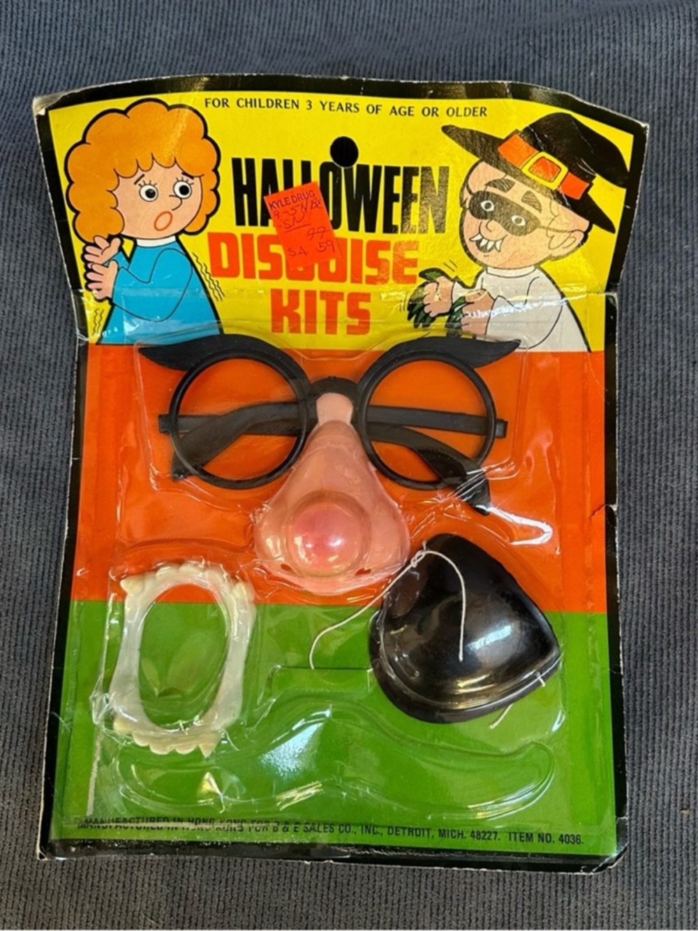 Vintage halloween costume disguise kit teeth nose glasses eye patch